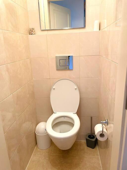 Apartament Pod Pawiem ออลชติน ภายนอก รูปภาพ