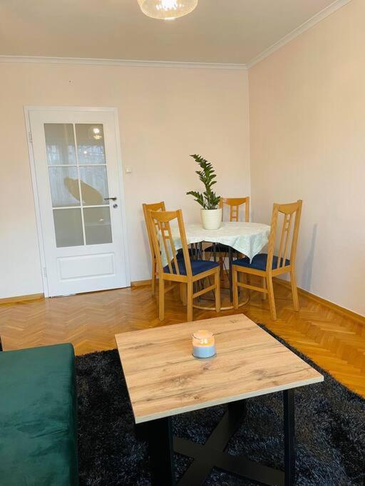 Apartament Pod Pawiem ออลชติน ภายนอก รูปภาพ